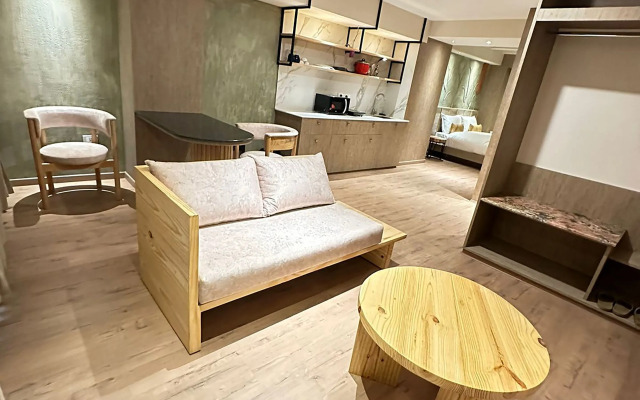 Daali Hotel & Apartment