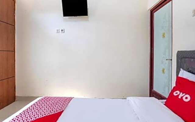 OYO 3842 Eiffel Ketintang Unesa Syariah