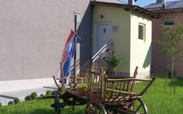 Guesthouse Ivac Inn Zagreb Airport