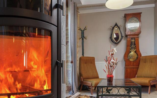 Lovely Holiday Home in Thedirac with Swimming Pool