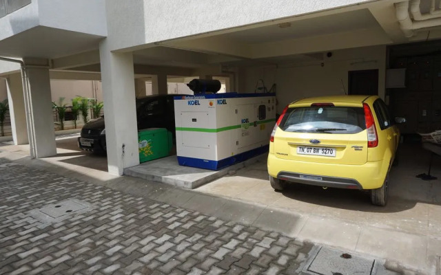 Solitaire Service Apartments