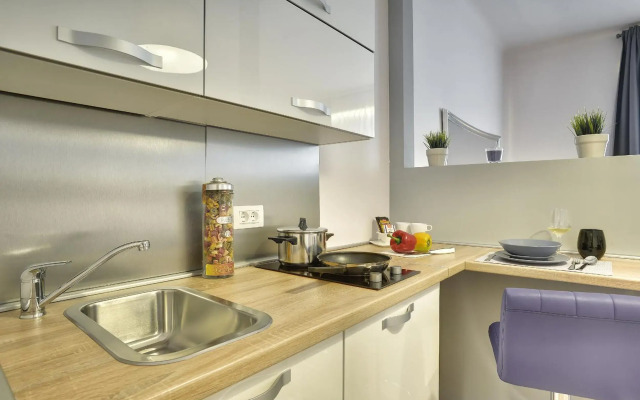 D&A Center Apartments