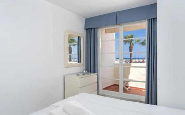 Apartment - 2 Bedrooms with WiFi and Sea views - 107883