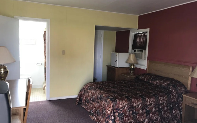 Crest Motel