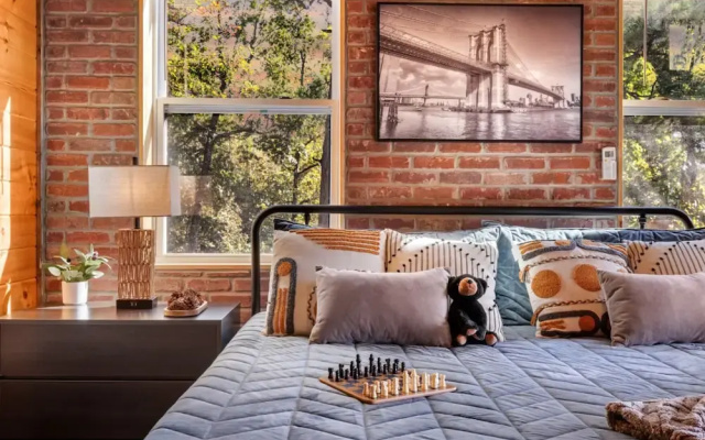 Tranquil Mountain Getaway By Ghosal Luxury Lodging