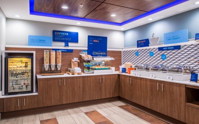 Holiday Inn Express Mystic by IHG