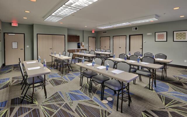 Holiday Express & Suites Portales by IHG