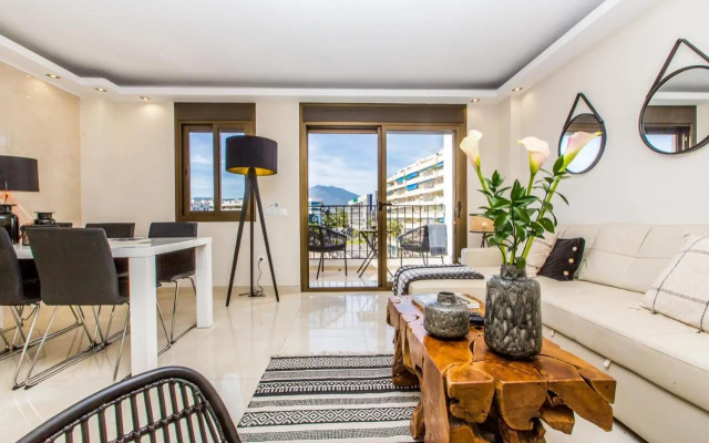 Luxurious 2 Bed Puerto Banús Apt - RDR193