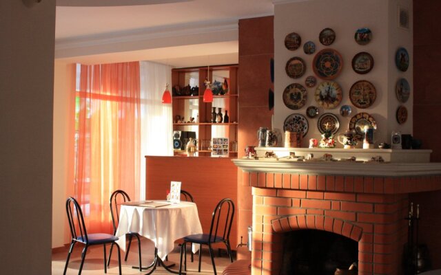 VVV Hotel