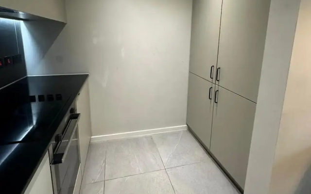 Apartment - Sleeps 4, Pets Allowed & Free Parking