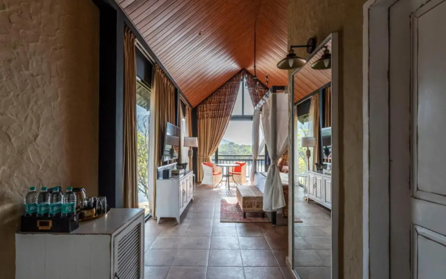 Canary Islands Resort & Spa, Lonavala