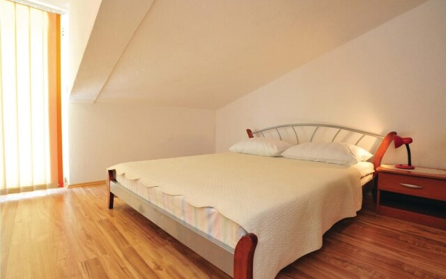 Awesome Home in Lokva Rogoznica With Wifi and 1 Bedrooms