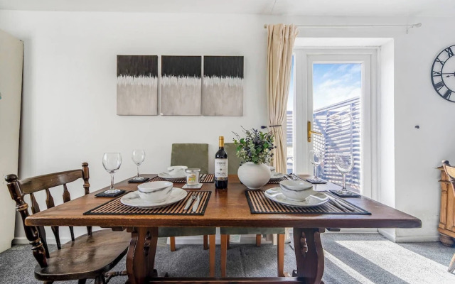 Stylish & Bright 3BR in Headington, Oxford Area