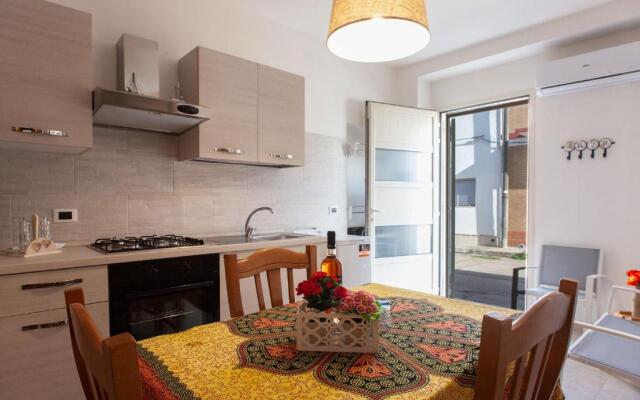 Economico bilocale 2-4 posti spiaggia Ionio m528