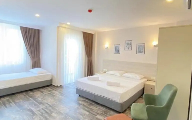 Dream Town Hotel