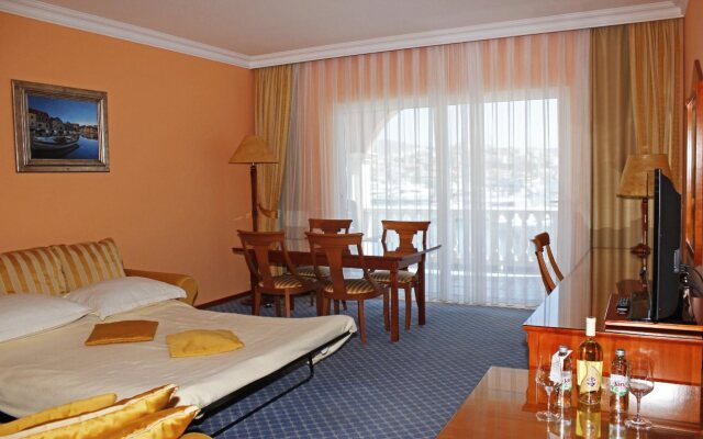 MArina Frapa hotel Kopno