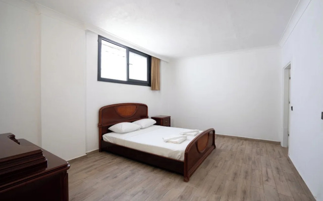 Limon Homes Dublex Daily Weekly Rentals