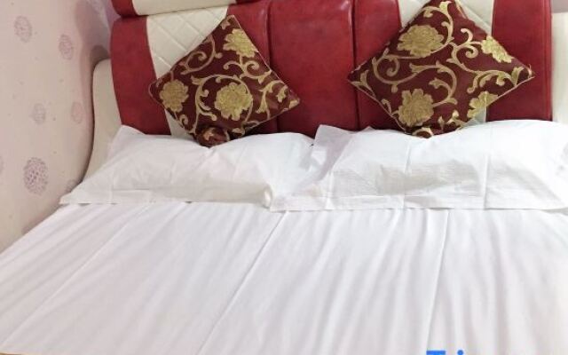 Shanghai Marshmallow Fashion Hotel