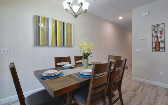 Storey Lake-4 Bedroom Townhome W/spashpool-1616st Townhouse