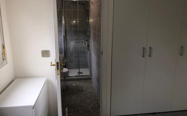 Luxurious 5 Bedroom Apartment in Moncloa-Aravaca