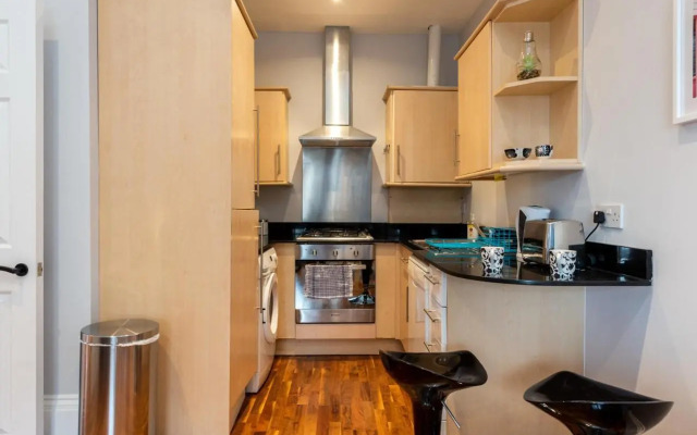 Camden Apartment A/Apartment