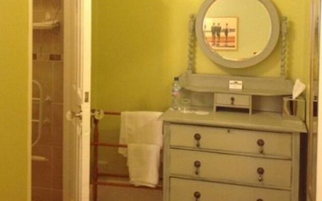 Copperfields Vegetarian Guest House
