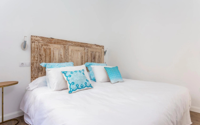 Puerta del Sol Center