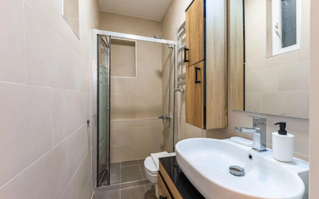 Duplex House Near Trendy Attractions in Sisli