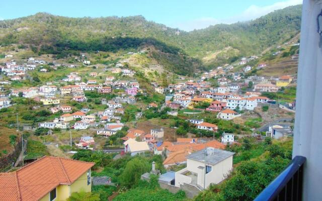 House with 2 bedrooms in Machico with WiFi 4 km from the beach