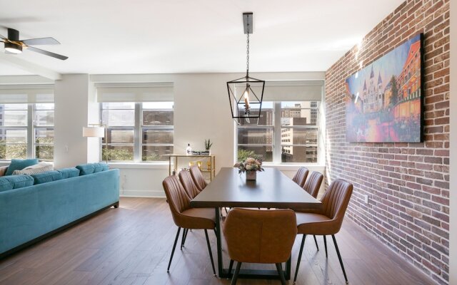 Mardi Gras Suites NOLA's 4BR Elegance