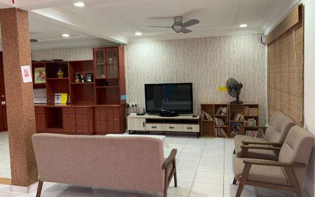 Shangrila House @ 香格里拉民宿