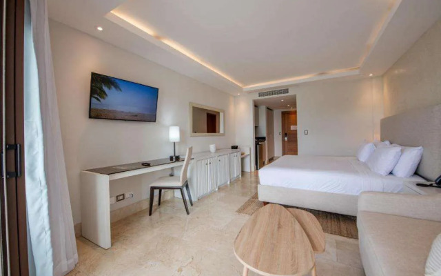 Hacienda Samana Bay Hotel  Residences