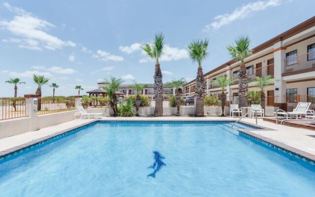 Super 8 San Benito / Harlingen