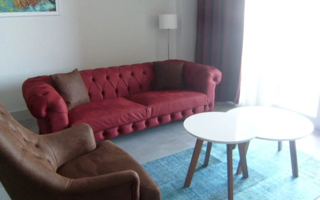 Marine Suites and Spa