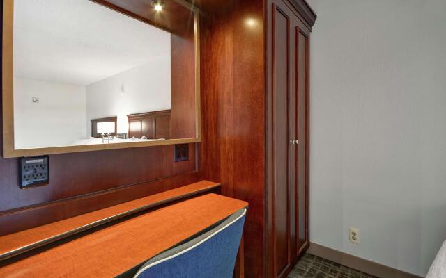 Hampton Inn Detroit/Madison Heights/South Troy