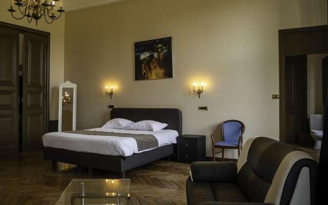 Domaine du Château de la Neuville