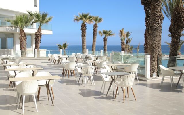 Blue Beach Golf and Spa