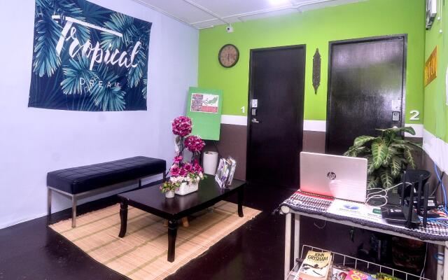 Hotel O Tropical Lodge