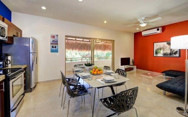 Rainbow Penthouse 2 bedrooms sleeps 5