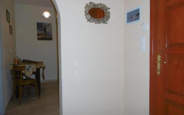 LEFKADIOS HERN studios