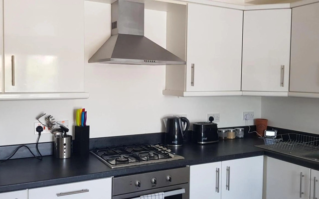 Horseshoe Apartments