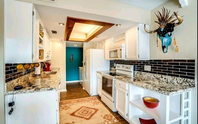5602 N 76th Place, Scottsdale