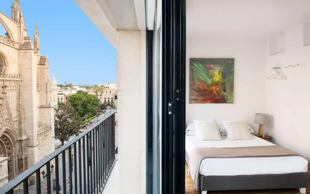 Puerta Catedral Suites