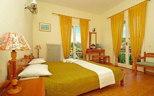 Marie Hotel