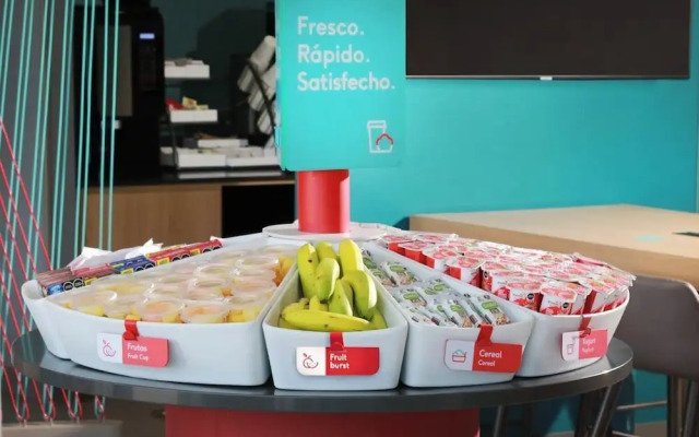 avid hotel Queretaro Centro Sur by IHG