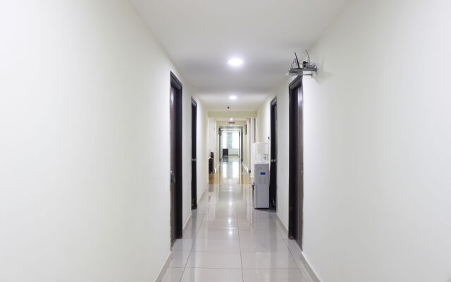 FabHotel Siri Inn Madhapur