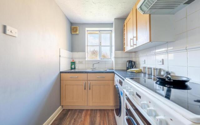 Lovegrove Contractor Stay With Free Wi-fi in Slough