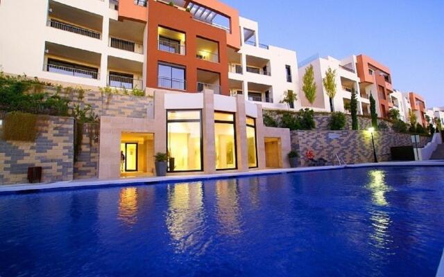 370766 - Luxurious Penthouse With Spa Area