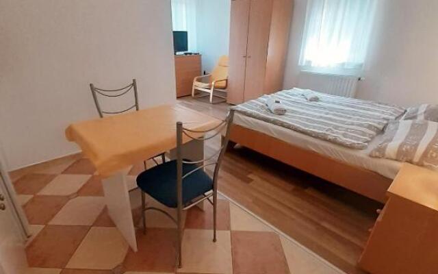 Petra Apartmanház