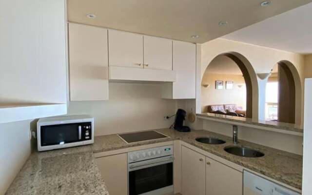 Amazing 2-bedroom Apartment With Amazing Sea-view